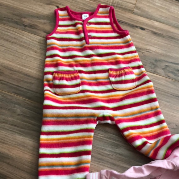 Baby girl bundle ( very cute clothes) - Picture 6 of 8